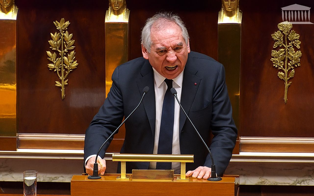 Combien coûterait une censure du gouvernement Bayrou à la France ?